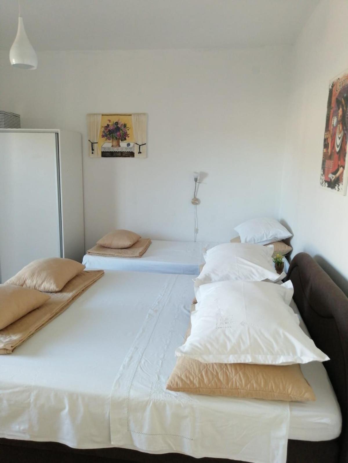 Apartments Kursan Seget Vranjica Eksteriør bilde