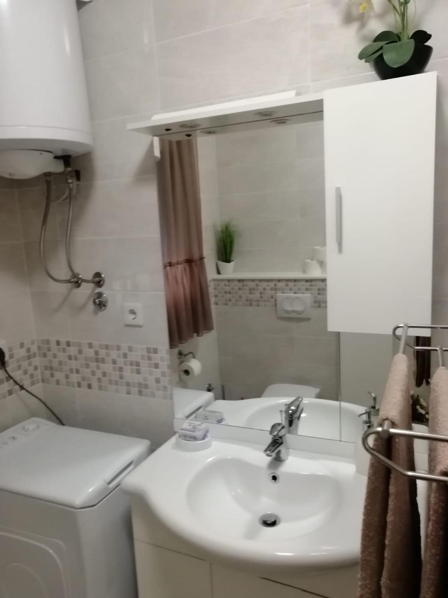 Apartments Kursan Seget Vranjica Eksteriør bilde